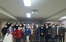 인천안마수련원 제 47기 훈련생 수료식 단체사진입니다.